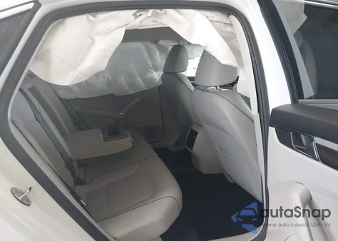 2018 Volkswagen Passat 2.0T Se from USA, damaged, VIN 1VWBA7A35JC028591